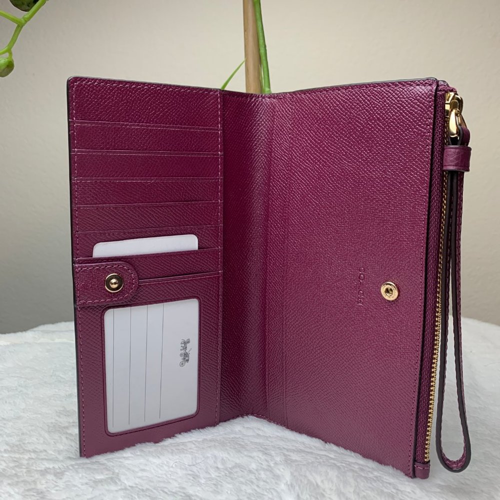 Coach Long Wallet - Picture 3 of 6